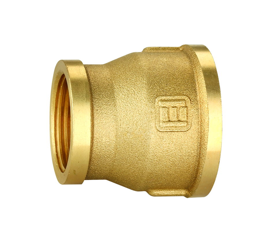 Mosadzný nátrubok redukovaný 1/2